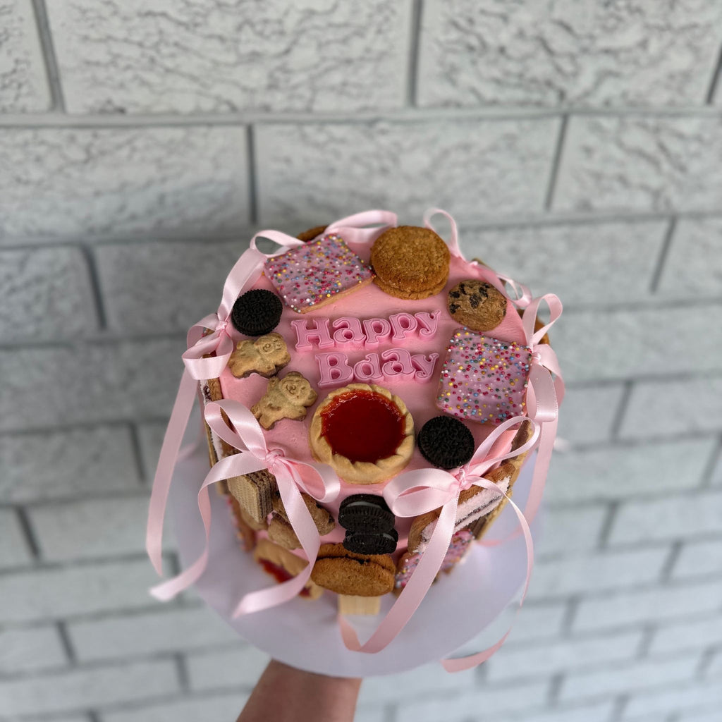 Itty Bitty Bickie Cake